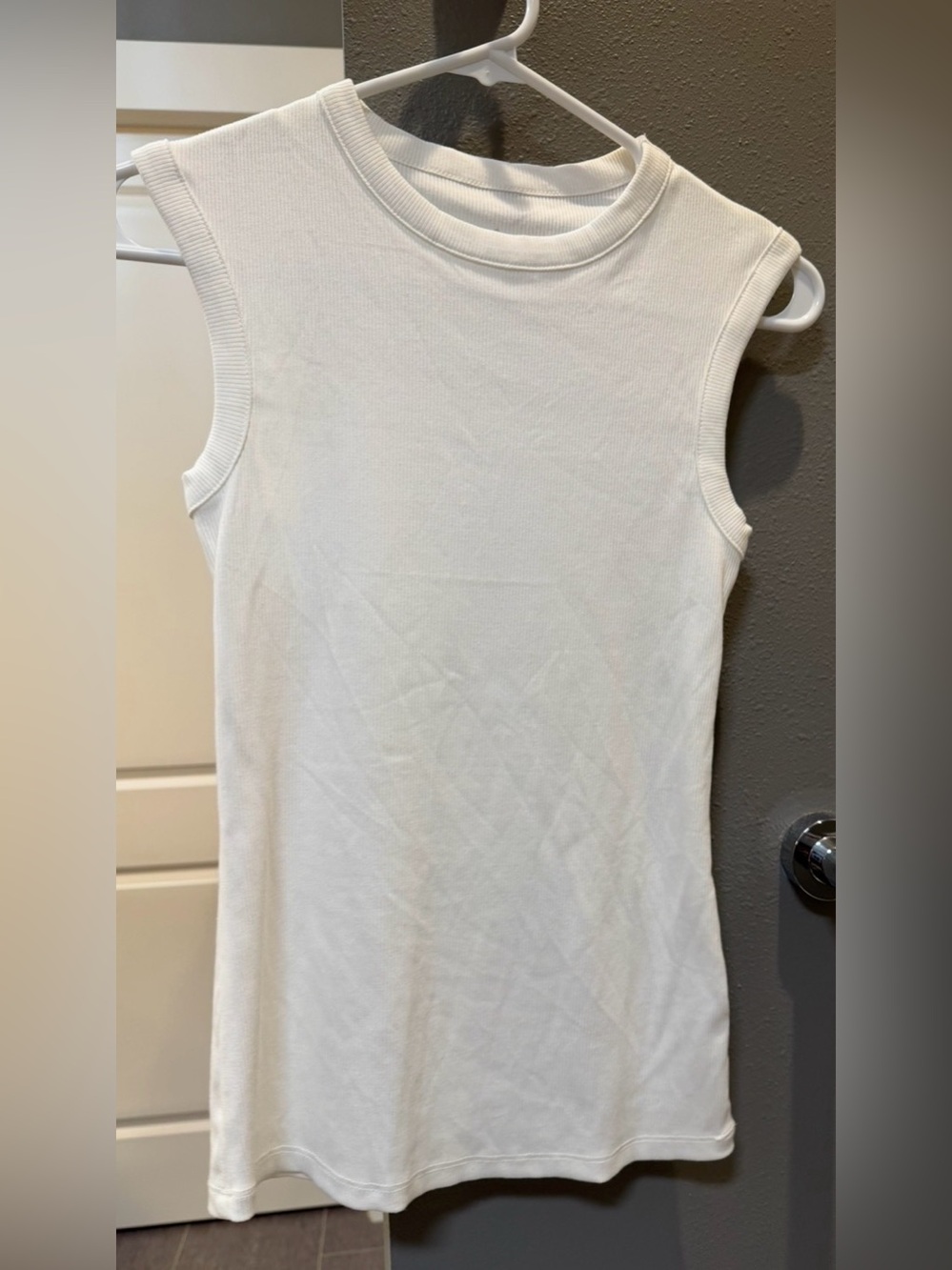 a new day White Ribbed Sleeveless Crewneck Tank